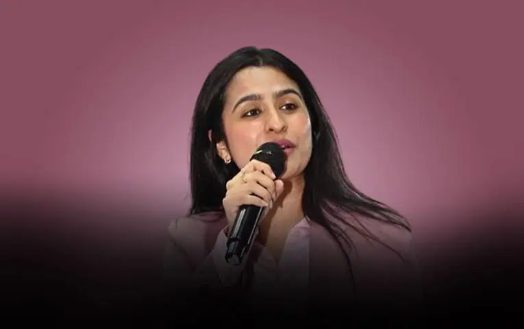 Emcee Vini Chawla Banner
