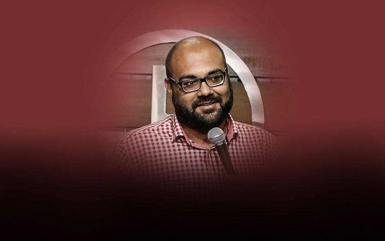 Abbas Momin Abbas Momin - A good comedian is someone who can effortlessly leave the audience in splits