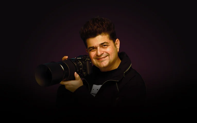 Dabboo Ratnani Dabboo Ratnani is a renowned Indian fashion photographer and motivational speaker, best known for his iconic annual calendar since 1999
