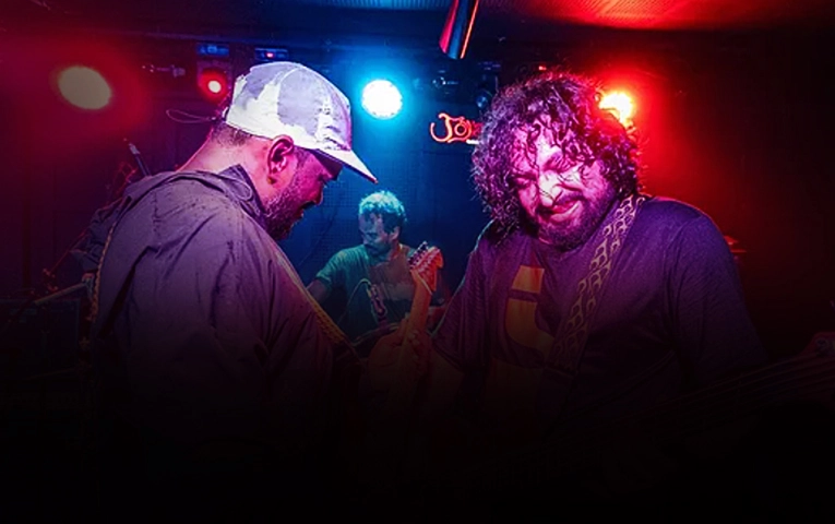 Jhanu Jhanu is a Tamil rock band that blends the vibrant energy of modern rock with the aesthetic harmony of poetic Tamil.