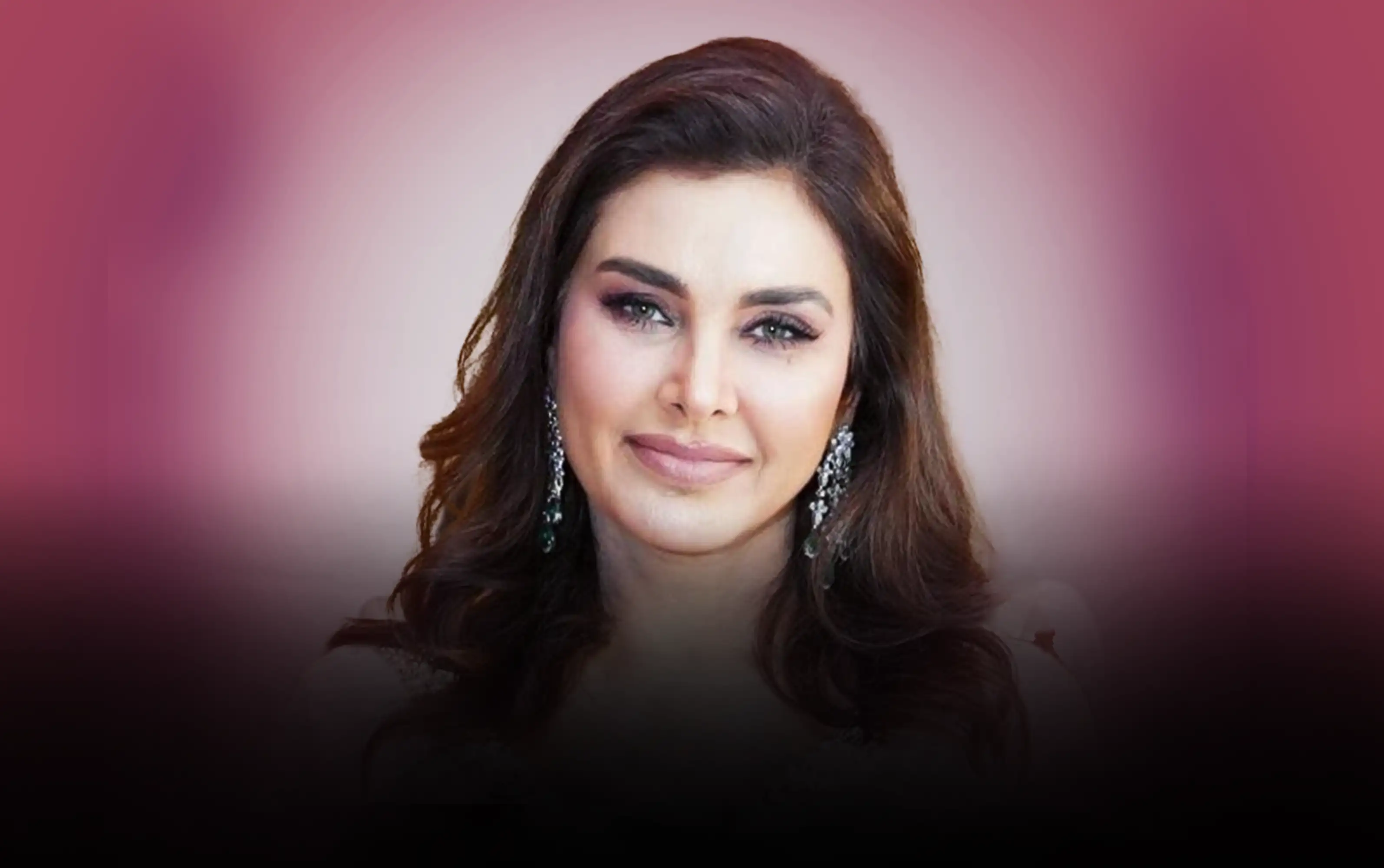 Lisa Ray Lisa Ray - A Canadian actress, model, television host, philanthropist and social activist, made her Indian cinematic debut in 1994 with a Tamil film and in 2001 she acted in the Bollywood film 'Kasoor'.