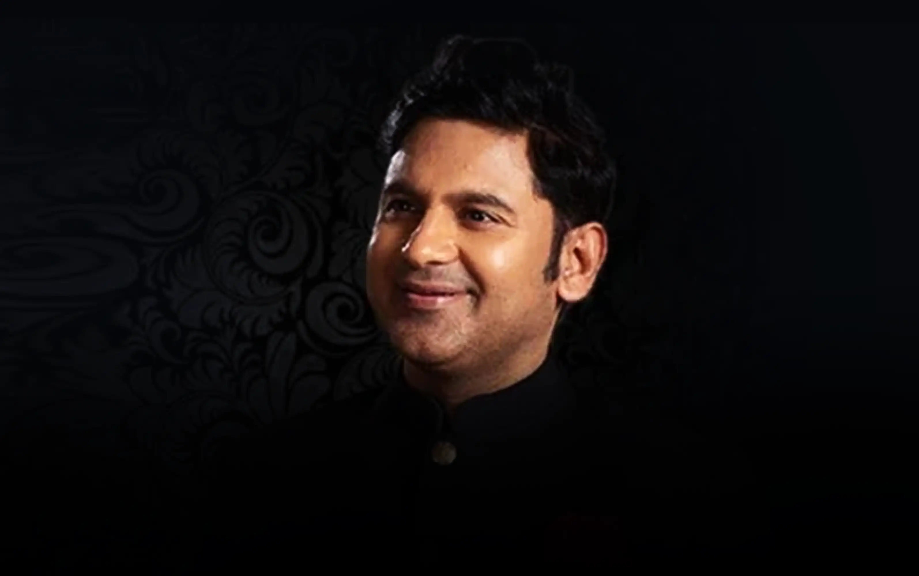 Manoj Muntashir Singer Banner