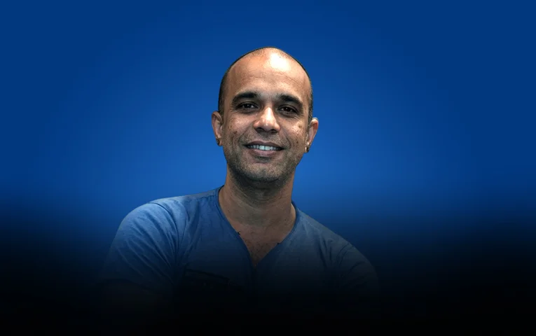 Praveen Tokas Praveen Tokas is an experienced Strength & Conditioning Coach, Exercise Nutritionist, and Yoga Practitioner inspiring peak performance