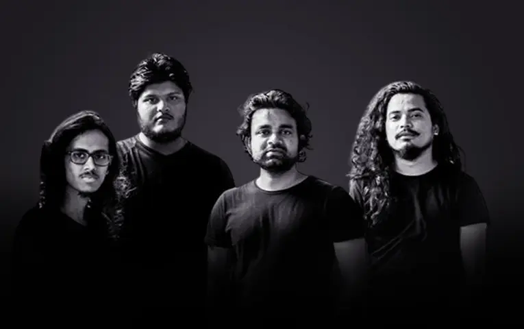 Raahie Raahie is an independent Hindi rock band from Mumbai