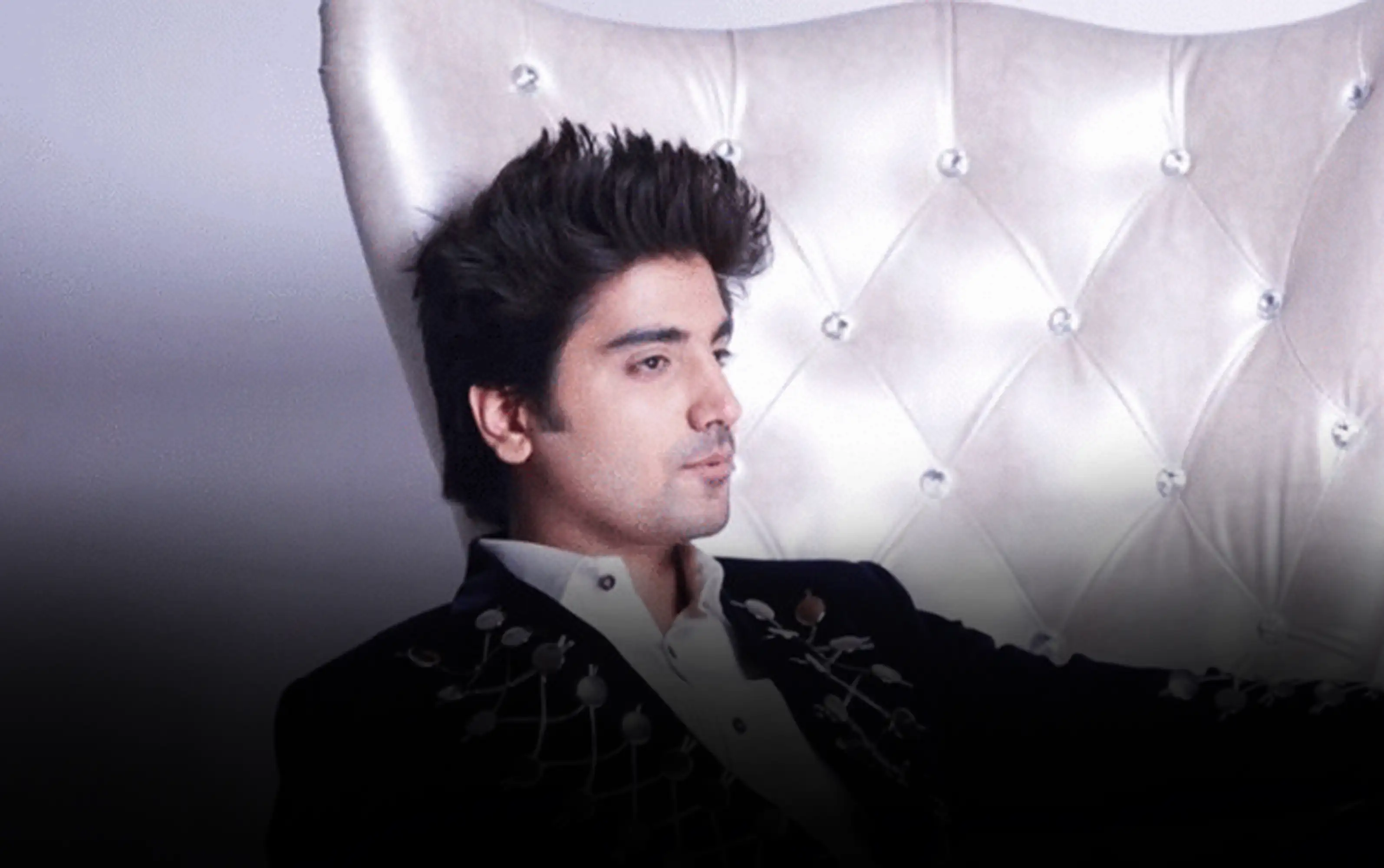 Shraey Khanna Singer Banner