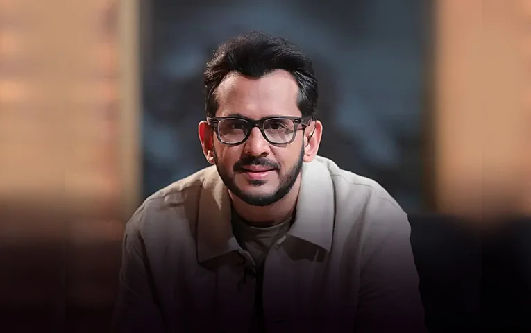 Aman Gupta Aman Gupta, co-founder and CMO of boAt, is a marketing innovator and angel investor, widely known as a shark on Shark Tank India.